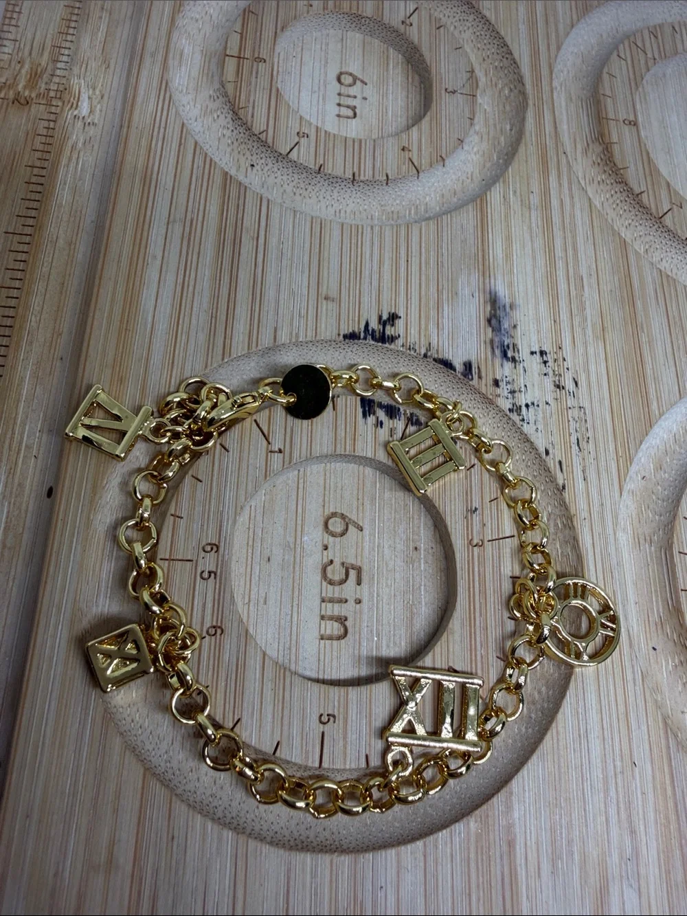 18K Marked Yellow Gold Roman Numeral Charm Bracelet |Designer Inspired